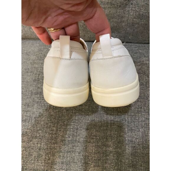 Vionic Penilope White Leather Slip-On Sneakers Women’s Size 8 main image 4